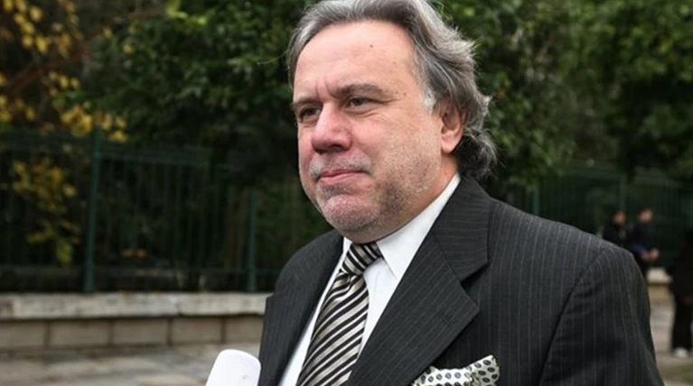 Εθνική κόκκινη γραμμή το ασφαλιστικό λέει ο Κατρούγκαλος έξω από το Μαξίμου