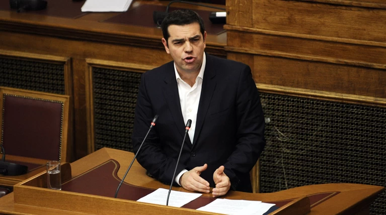 Τσίπρας στην Κ.Ο: Επιχείρηση συσπείρωσης με επίθεση εναντίον όλων