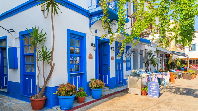 Ενα άγνωστο ελληνικό χωριό στα «διαμάντια» της Ευρώπης