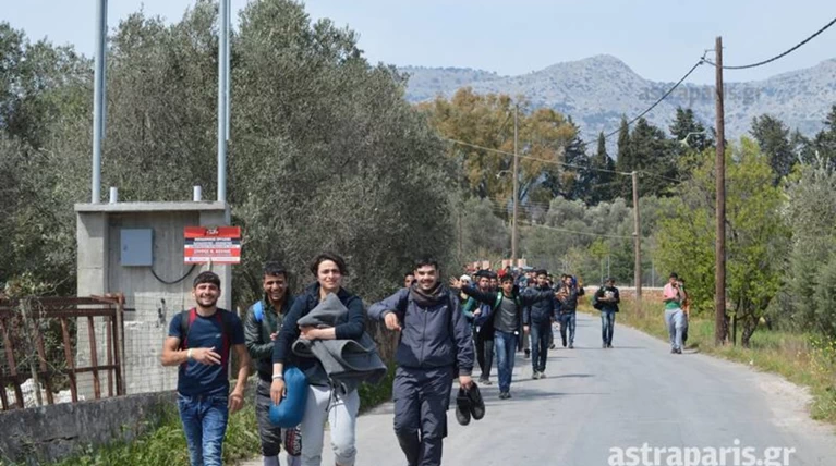 'Εφυγαν άλλοι 300 προσφυγες από το hot spot της Χίου