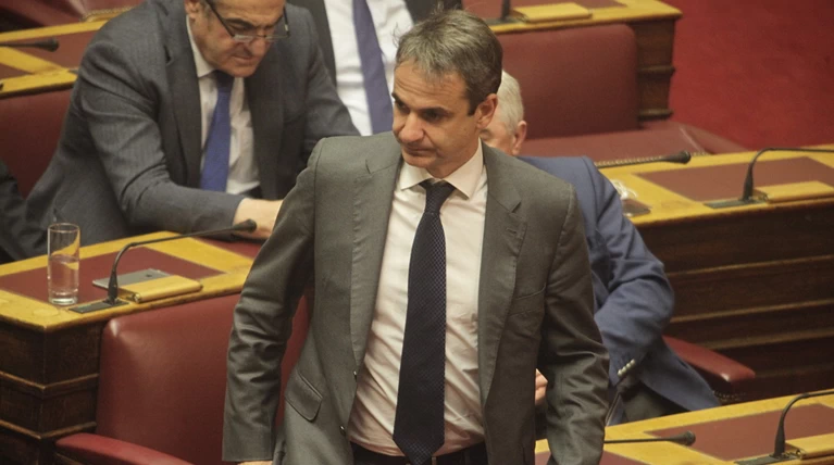 ΝΔ για Τσίπρα: Στήνει σκηνικό σύγκρουσης για εσωτερική κατανάλωση