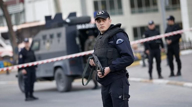 Τουρκία: Σύλληψη 21χρονης που ετοίμαζε επίθεση αυτοκτονίας