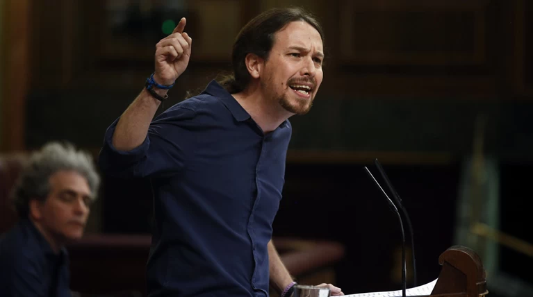Σκάνδαλο στην Ισπανία: Παράνομη χρηματοδότηση των Podemos από τον Τσάβες