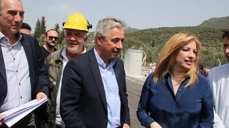 Γεννηματά:Ο Τσίπρας που θα έσκιζε μνημόνια,σκίζει μικρομεσαία εισοδήματα