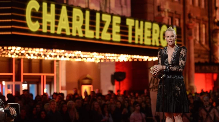MTV Awards '16:Ο Καλύτερος Κακός,το Καλύτερο Φιλί και η λάμψη του Χόλιγουντ