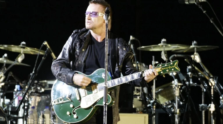 Bono: Σχέδιο τριών σημείων για το προσφυγικό