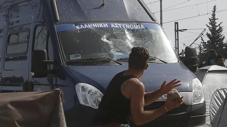 Ειδομένη:Ζαλίστηκε & έπεσε ο Σύρος που τραυματίστηκε