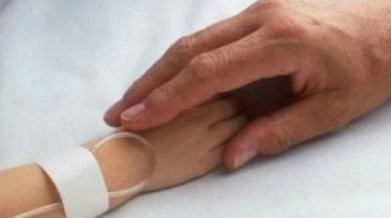 Ερανος του ΙΣΑ για παιδί με σοβαρή ασθένεια- Δεν πληρώνει το Δημόσιο