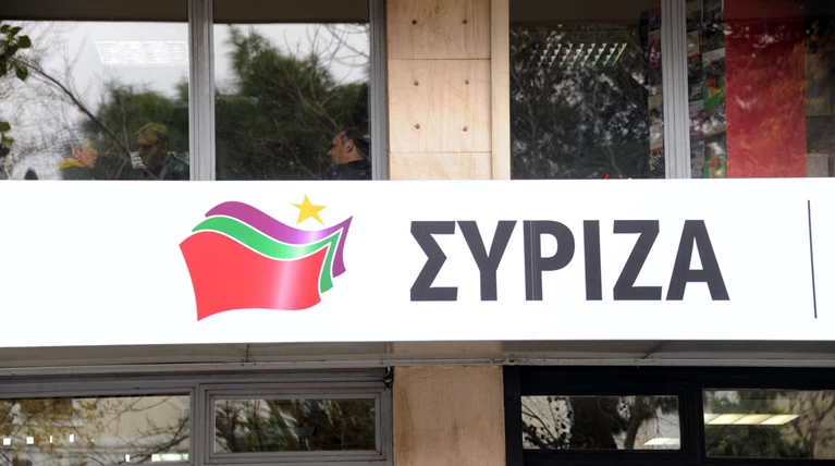 Τι απαντά ο ΣΥΡΙΖΑ σε Παπακωνσταντίνου και Βενιζέλο