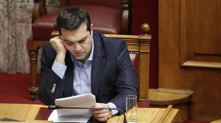 O Γολγοθάς του Αλέξη Τσίπρα: Διπλό Μνημόνιο ή εκλογές