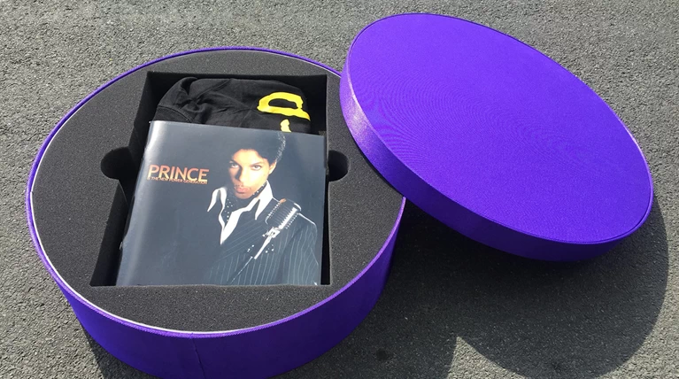 Aποτεφρώθηκε η σορός του Prince- Εικόνες από την τελετή