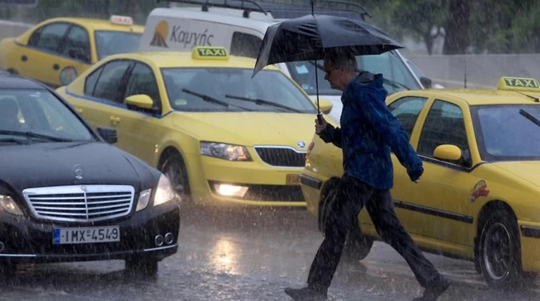 Αγριεύει πάλι ο καιρός με βροχή, άνεμους ακόμη και χαλαζόπτωση: δείτε που