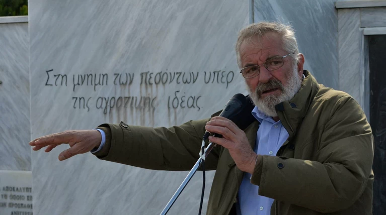 Μπούτας σε βουλευτές:Εμείς θα φάμε καμιά κότα εσείς τι θα τρώτε ντουβάρια;