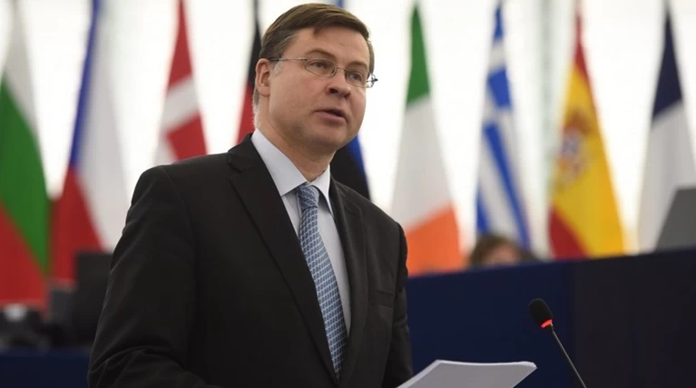 Ντομπρόβσκις: Τις επόμενες ημέρες η συμφωνία για το εφεδρικό πακέτο