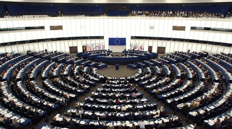 Τι συζητήθηκε για χρέος και «κόφτη» στην Ευρωβουλή