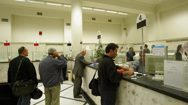 Πότε βλέπει ο Στουρνάρας άρση των capital controls