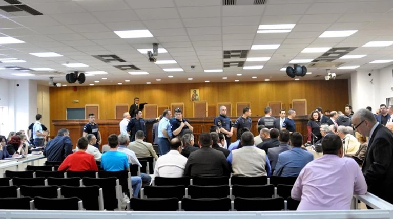 Ξηρός και μέλη «Πυρήνων» απείλησαν την Πρόεδρο