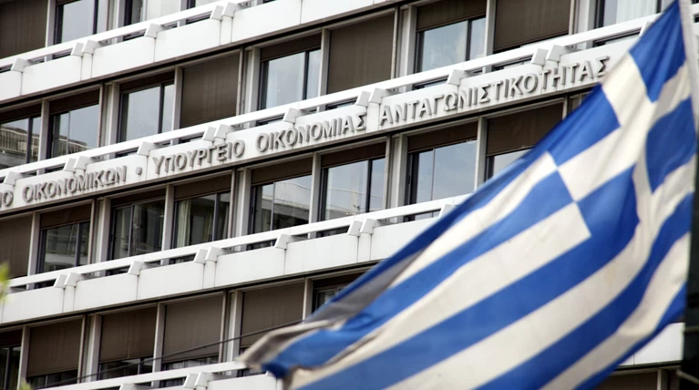 Βloomberg: Εξαγορά των διμερών δανείων εξετάζει ο ESM