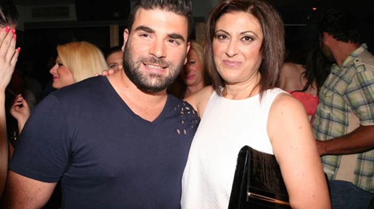 Η μάνα του Παντελίδη με πολλά «γιατί» για την τελευταία νύχτα
