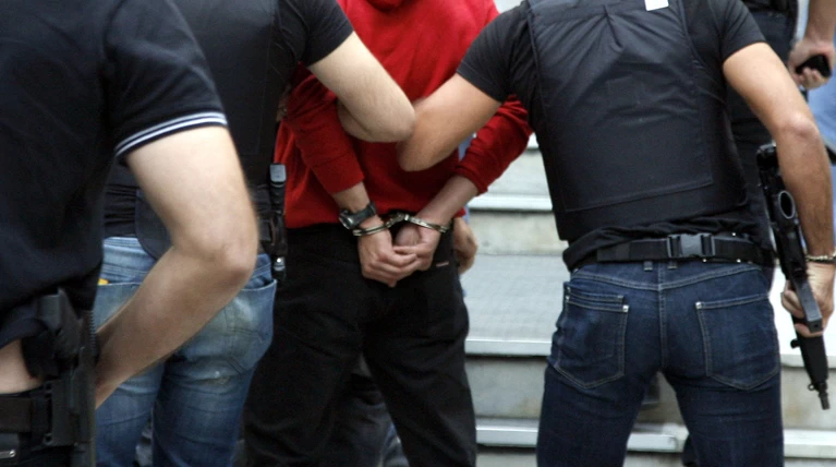 Προφυλακιστέοι οι δύο Αλγερινοί για το βιασμό 32χρονης στην Σάμο