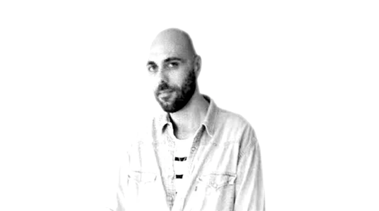 Πώς το θορυβώδες τσόκαρο εξελίχτηκε σε ένα υβρίδιο ανθρώπου-αξεσουάρ