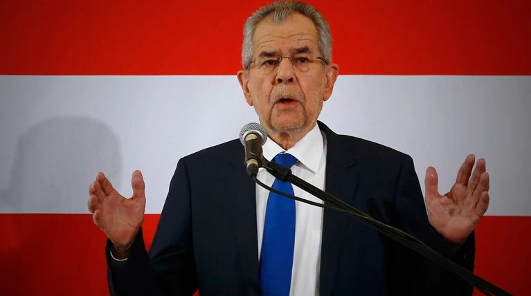 Παιδί προσφύγων ο νέος πρόεδρος της Αυστρίας Αλεξάντερ Βαν ντερ Μπέλεν