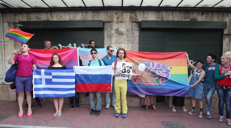 Υπερέβαλαν...σε μέτρα ασφαλείας για την πορεία των ΛΟΑΤΚΙ κατά Πούτιν