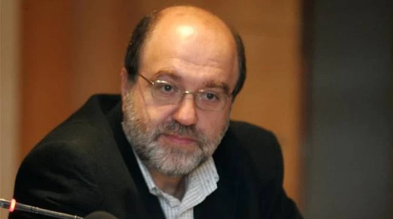Το νέο σενάριο Αλεξιάδη για τέλη κυκλοφορίας & βενζίνη