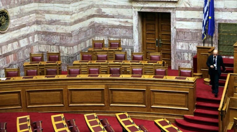 Ομοβροντία για την κρυφή ρύθμιση με τις offshore υπουργών & βουλευτών