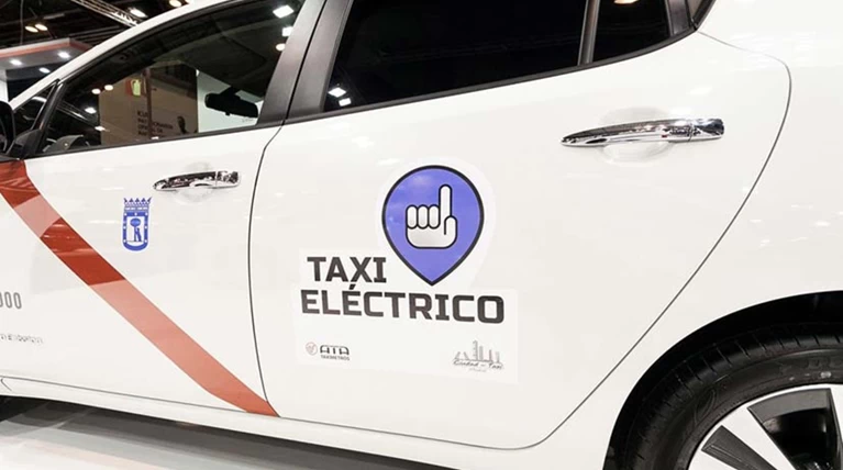Νέο στόλος ηλεκτρικών ταξί Nissan Leaf για τη Μαδρίτη