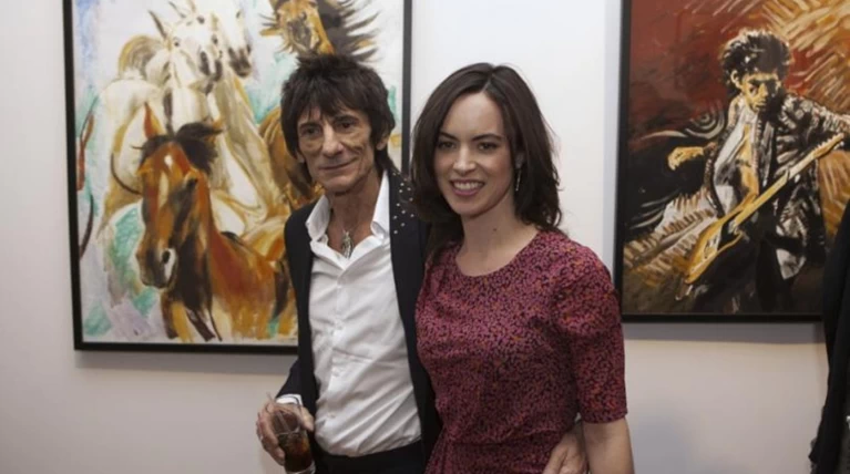 Μπαμπάς διδύμων στα 69 ο Ron Wood των Rolling Stones