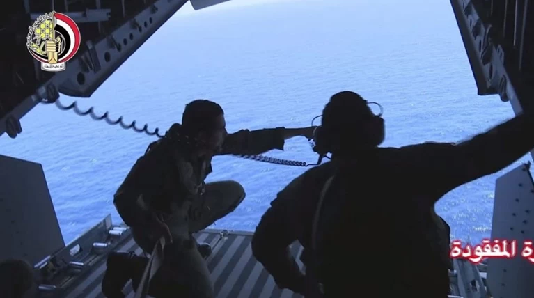 «Αγγίζουν» τα μαύρα κουτιά του μοιραίου Airbus