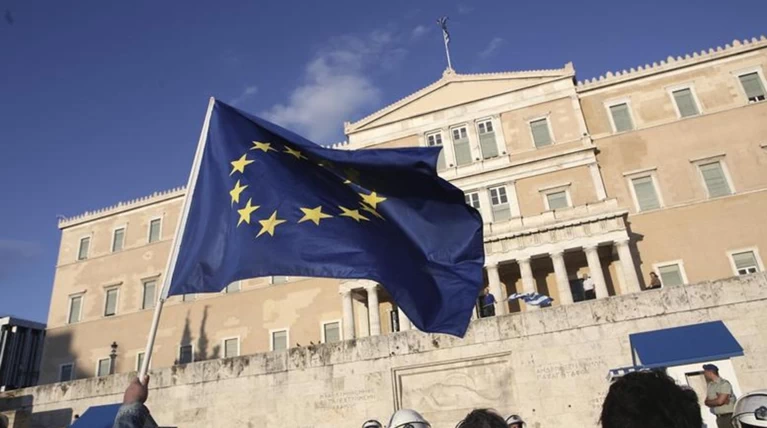 Γερμανικός Τύπος: Παραμένει ο κίνδυνος της χρεοκοπίας για την Ελλάδα
