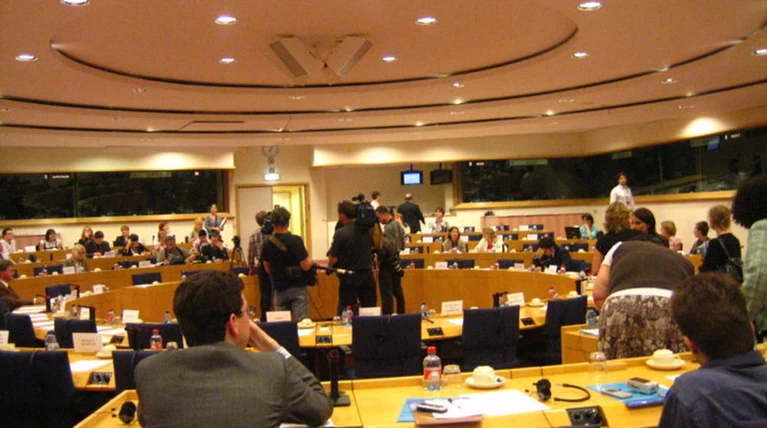 EWG: 24 ώρες προθεσμία στην Αθήνα για την εκταμίευση της δόσης