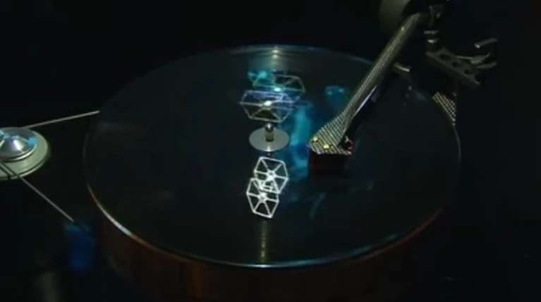 Ολόγραμμα σε βινύλιο: Το νέο soundtrack του Star Wars εντυπωσιάζει ΒΙΝΤΕΟ