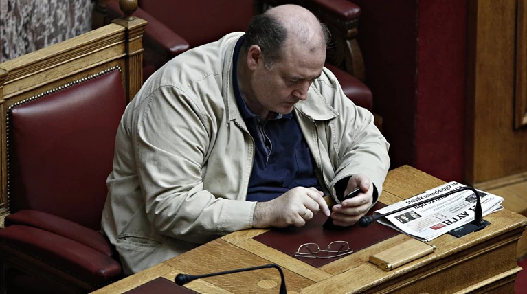 Το Μαξίμου «αδειάζει» τον Φίλη για τις ακραίες δηλώσεις του