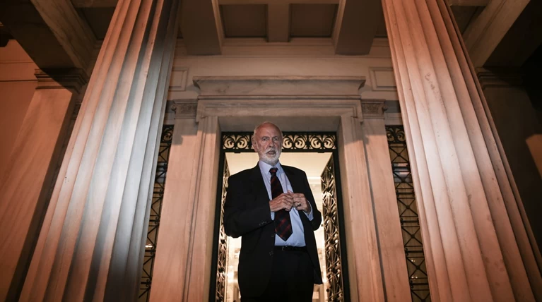 Α.Δεληβορριάς:Ο εκρηκτικός πρώην διευθυντής του Μπενάκη, έγινε Ακαδημαϊκός