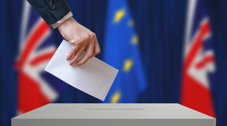 Σοκ στη Βρετανία: 10 μονάδες μπροστά το Brexit