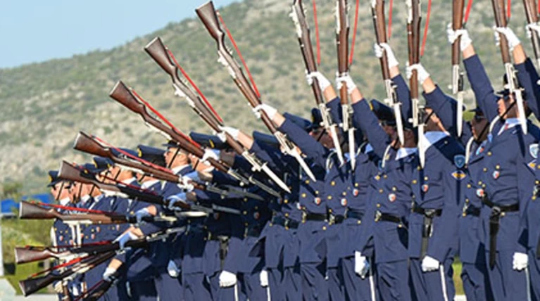 Σάλος με καψόνι στη Σχολή Ευελπίδων
