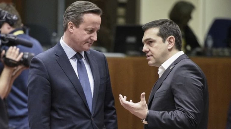 WSJ: Τώρα ο Κάμερον πρέπει να τηλεφωνήσει στον Τσίπρα