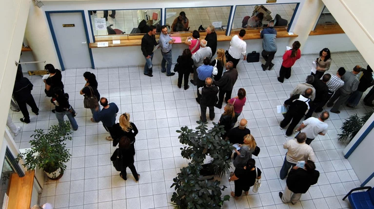 Τι αλλάζει από σήμερα στις 100 δόσεις-Κίνδυνος κατασχέσεων