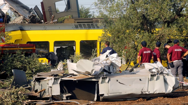 Στους 27 οι νεκροί από τη σύγκρουση τρένων στην Ιταλία