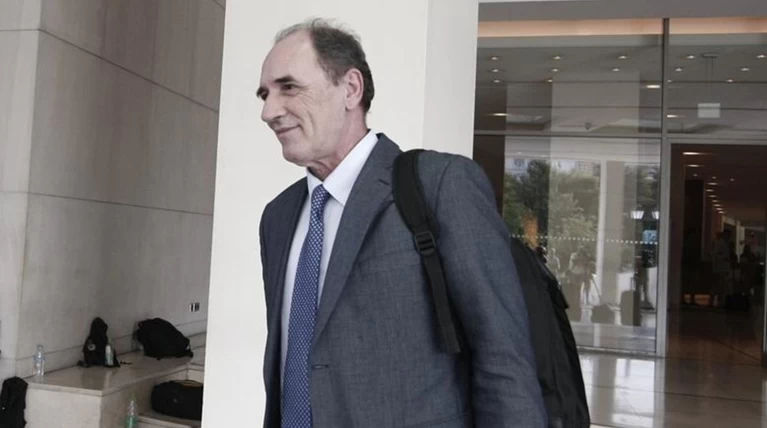 Κομισιόν: Η Αθήνα παραχώρησε τα «κόκκινα δάνεια» σε funds