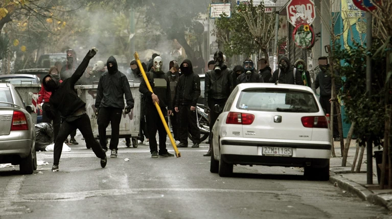Eκθεση της ΕΛΑΣ για τα Εξάρχεια και τους «μπαχαλάκηδες»