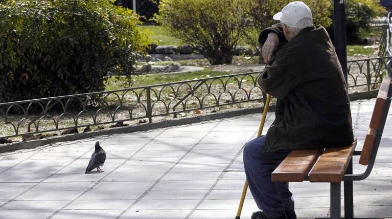 "Στραγγίζουν" τα αποθεματικά για πληρωμή των συντάξεων
