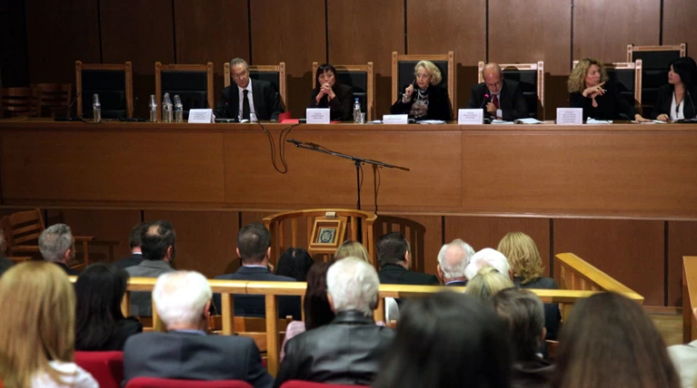 Επιστρέφουν στους δικαστικούς το 25% του φόρου της τελευταίας 5ετίας