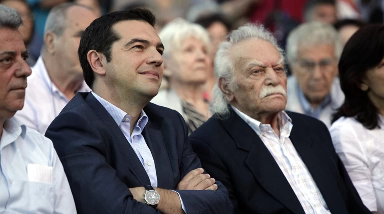 Ο Γλέζος καλεί τους βουλευτές να καταψηφίσουν τα νομοσχέδια στη Βουλή