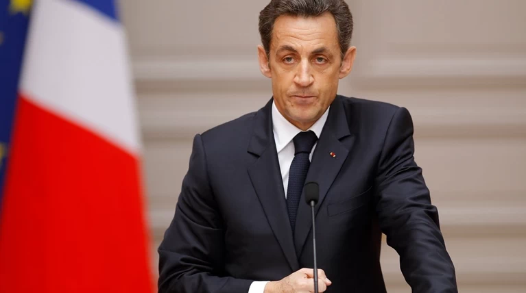 Σαρκοζί: Καμία συνεργασία με την Αριστερά στο Β' γύρο