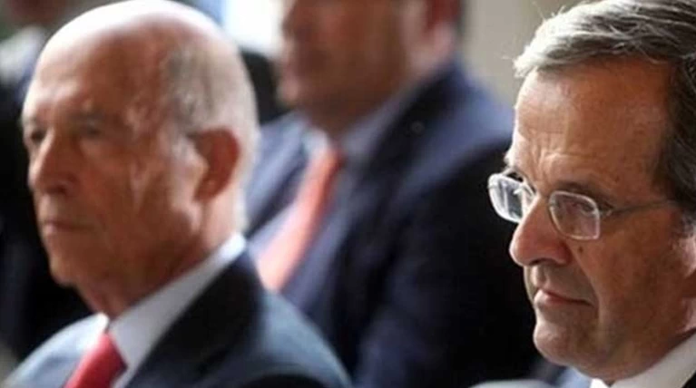 Ο Σαμαράς διαβάζει Σημίτη και Μαργαρίτα Παπανδρέου