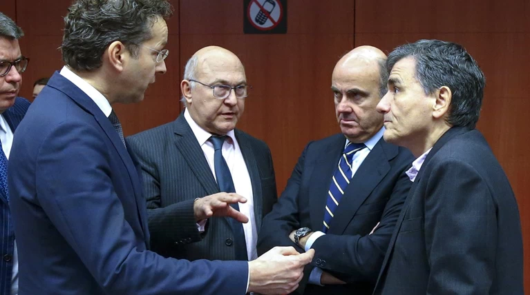 Οι δανειστές θέλουν «σοκ και δέος» για το ασφαλιστικό